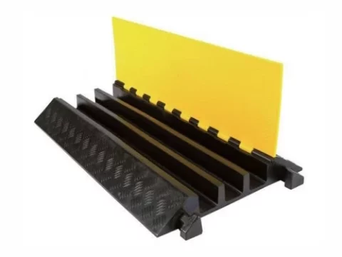 3 csatornás kábelhíd (Gyalogos)